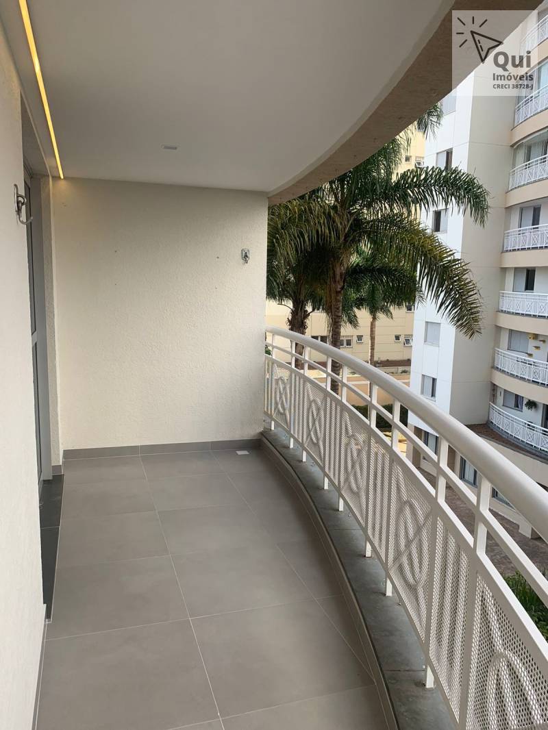 Apartamento à venda com 3 quartos, 113m² - Foto 2