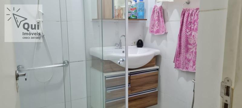 Casa à venda com 5 quartos, 200m² - Foto 12