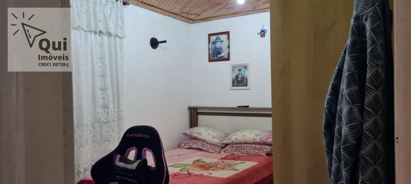 Casa à venda com 5 quartos, 200m² - Foto 11