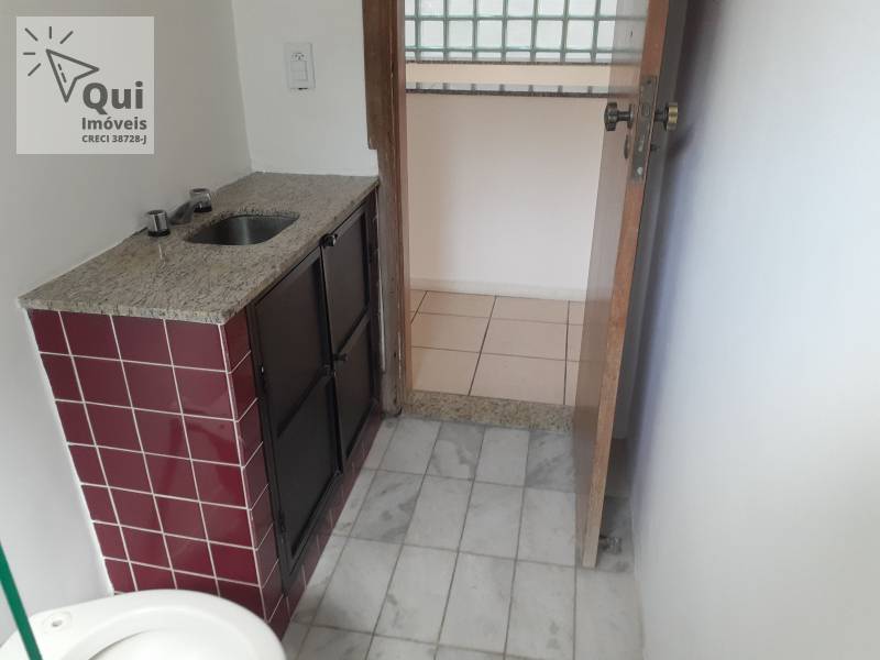 Sobrado à venda com 4 quartos, 300m² - Foto 11