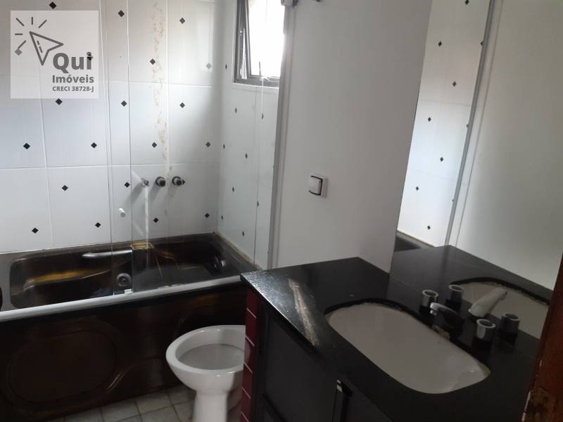 Sobrado à venda com 4 quartos, 300m² - Foto 14